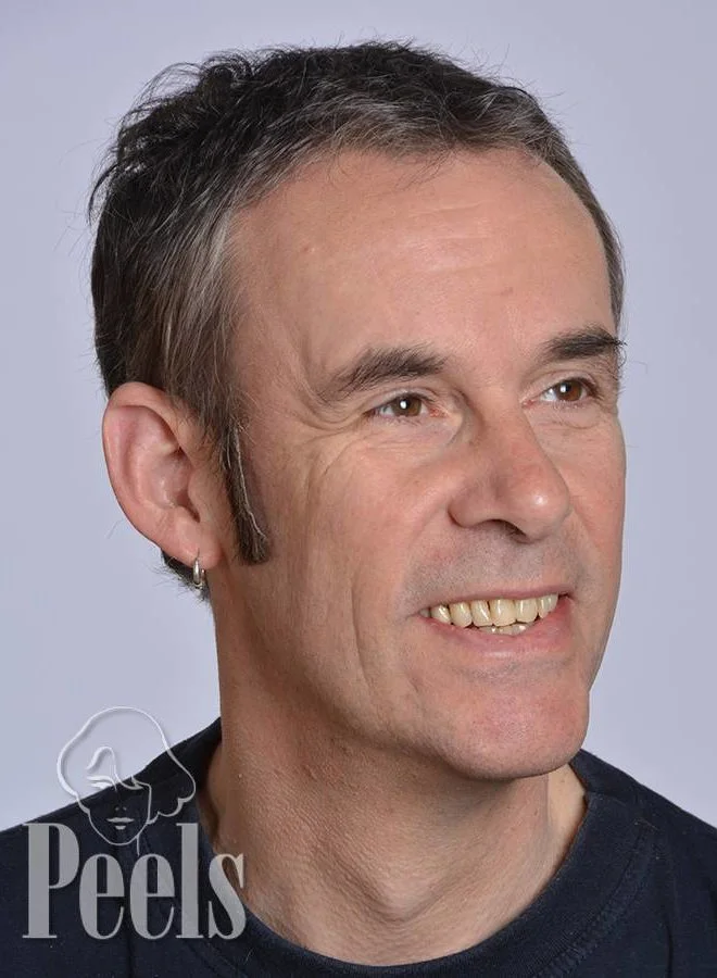 Kryolan Handgeknoopte Bakkebaard Van Echt Haar, Kort, Type 9221 3 Kryolan Handgeknoopte Bakkebaard Van Echt Haar, Kort, Type 9221